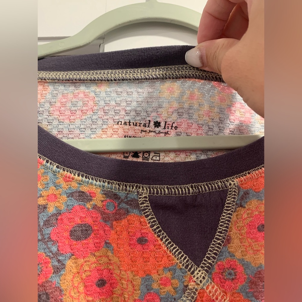 NATURAL LIFE Multicolor Floral Long Sleeve Top - Picture 3 of 4